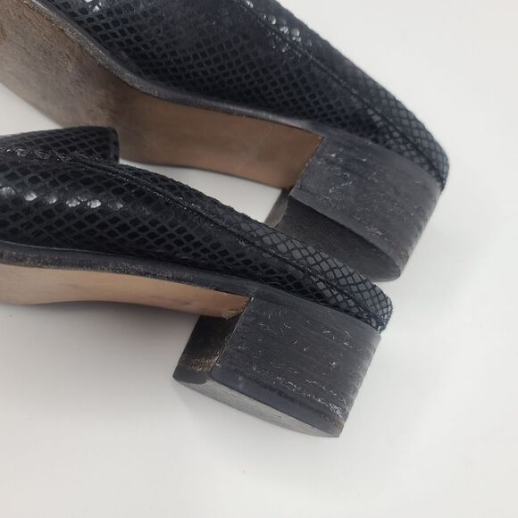 Stuart Weitzman Black Snakeskin Python Slip On Loafer 7 1/2 - Picture 9 of 16